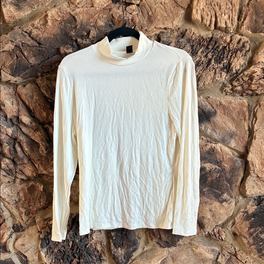 Elegant White Long Sleeve Women's Top